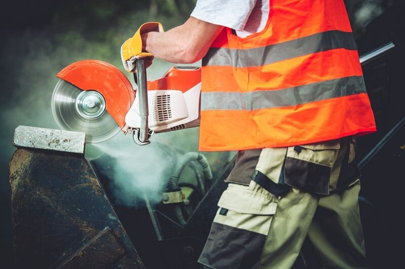 How to Choose a Contractor for Concrete Cutting
