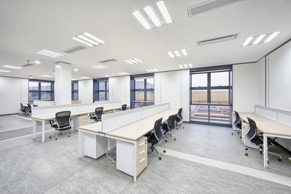 Different Reasons to Invest in and Types of Office Partitions