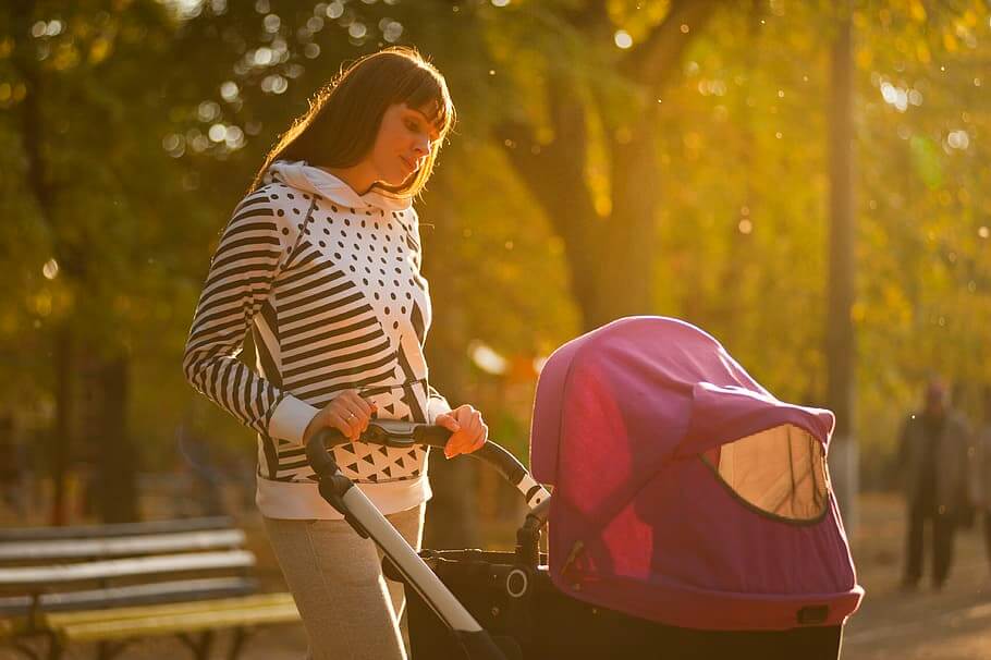 On the Go with Baby: How to Choose the Perfect Baby Stroller for Your Lifestyle